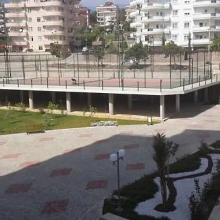 Crystal Garden אלאניה