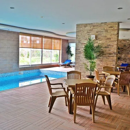 דירה Crystal Garden